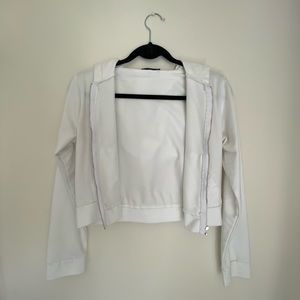 3️⃣/$1️⃣5️⃣ Cropped White Jacket